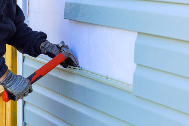 Trusted Vinyl Siding service in Oak Hill, FL - Squared Siding